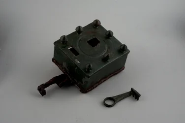 ロックとキー（ブロンズ）